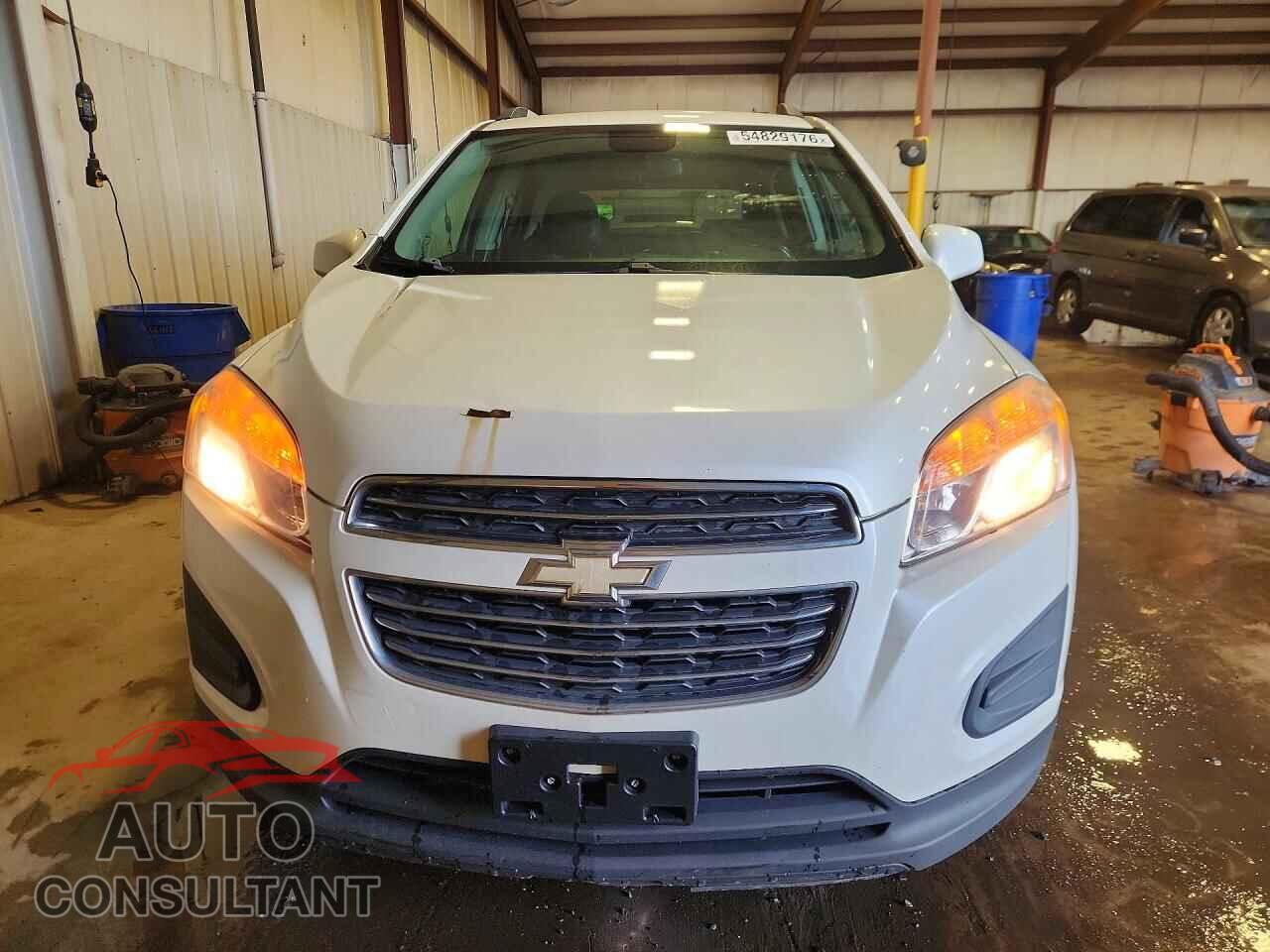 CHEVROLET TRAX 2015 - KL7CJLSB0FB065189