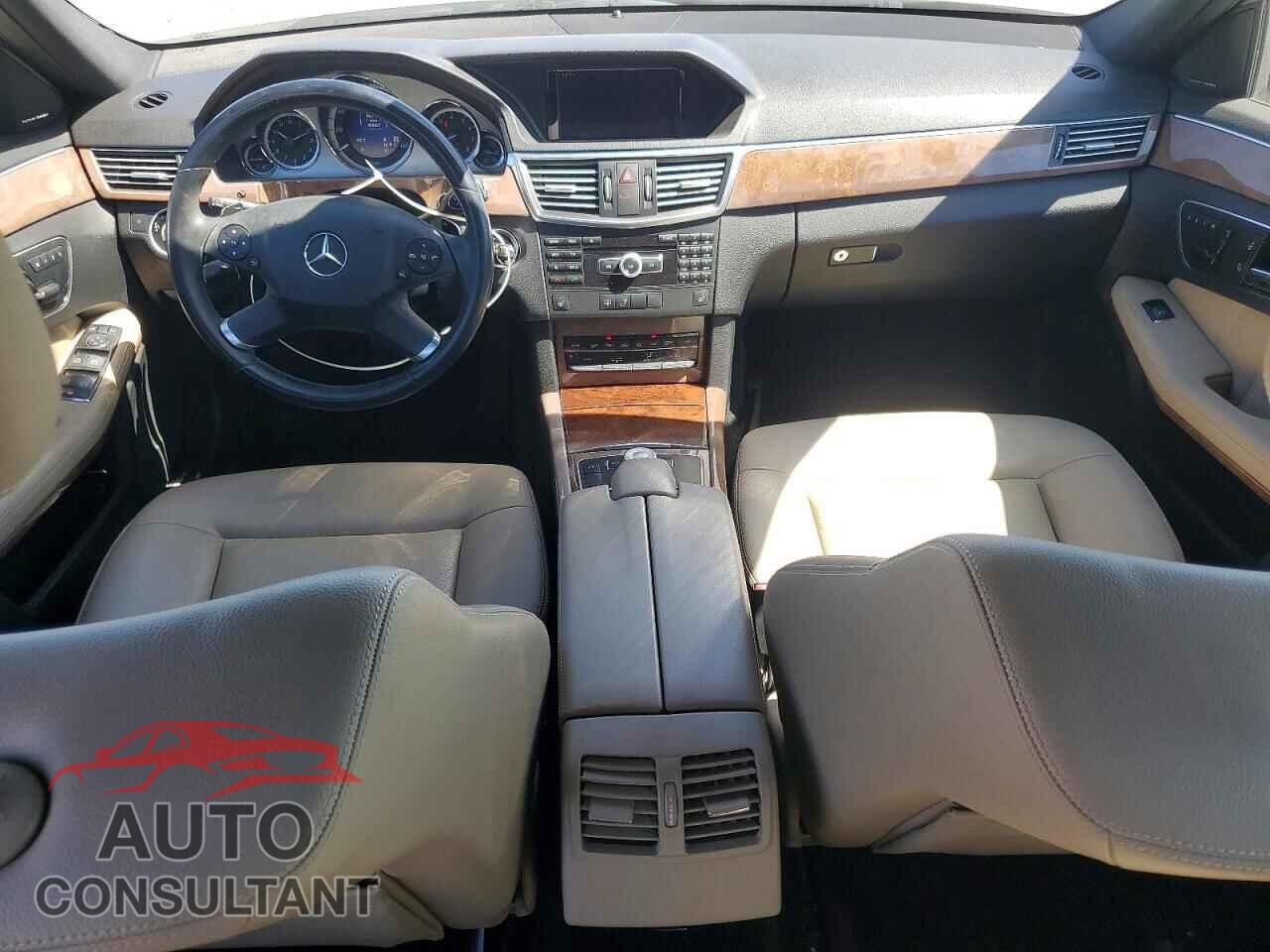 MERCEDES-BENZ E-CLASS 2012 - WDDHF5KB1CA543312