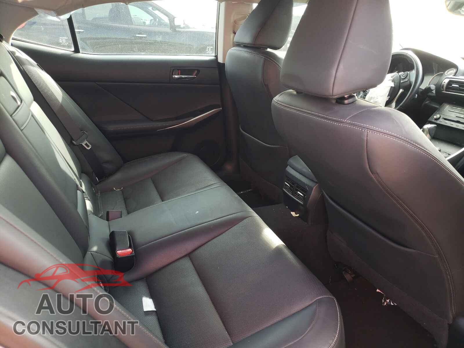 LEXUS IS 2016 - JTHBA1D22G5036128