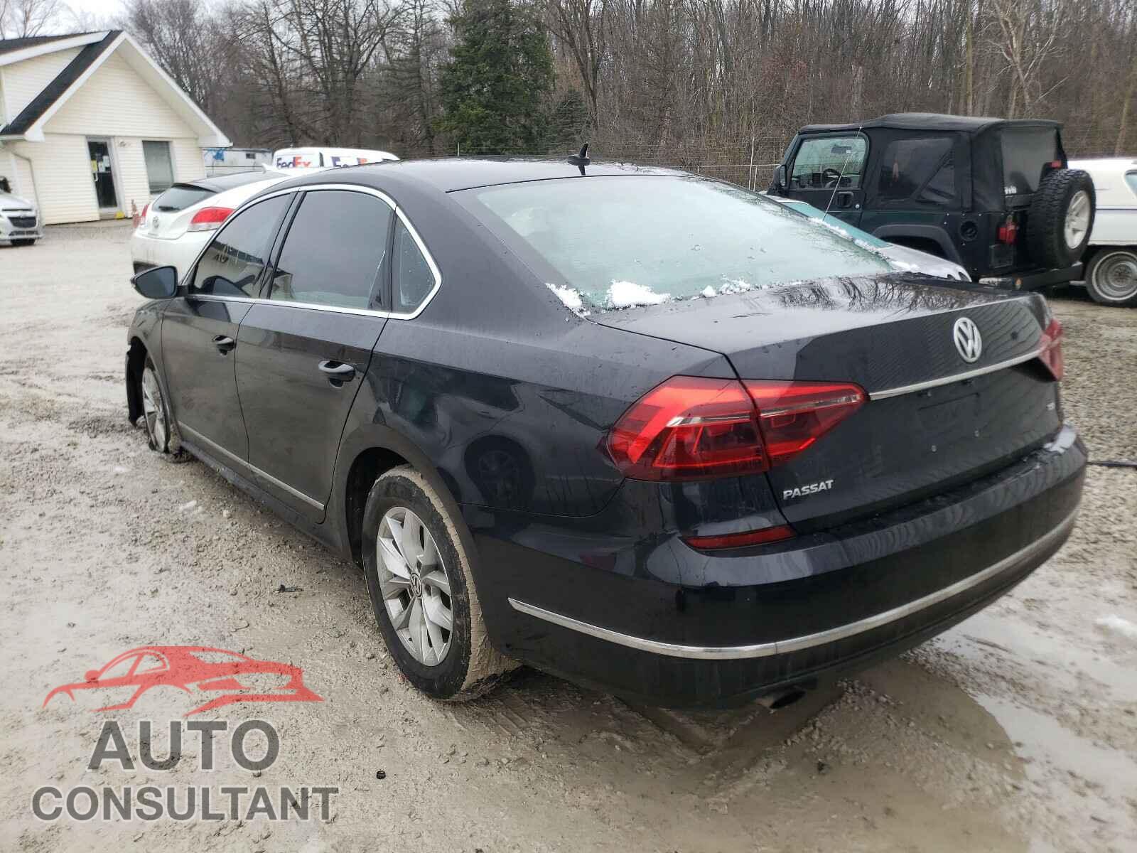 VOLKSWAGEN PASSAT 2017 - 1VWAT7A30HC019846
