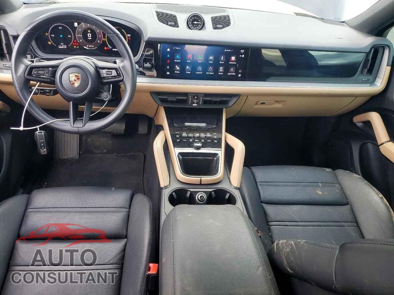 PORSCHE CAYENNE 2024 - WP1BA2AY0RDA49046