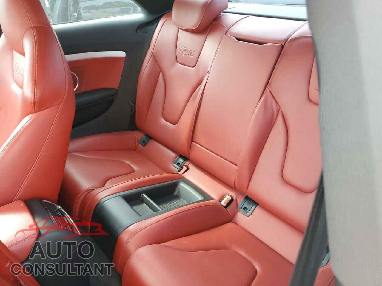 AUDI S5/RS5 2012 - WAUCVAFR6CA013938