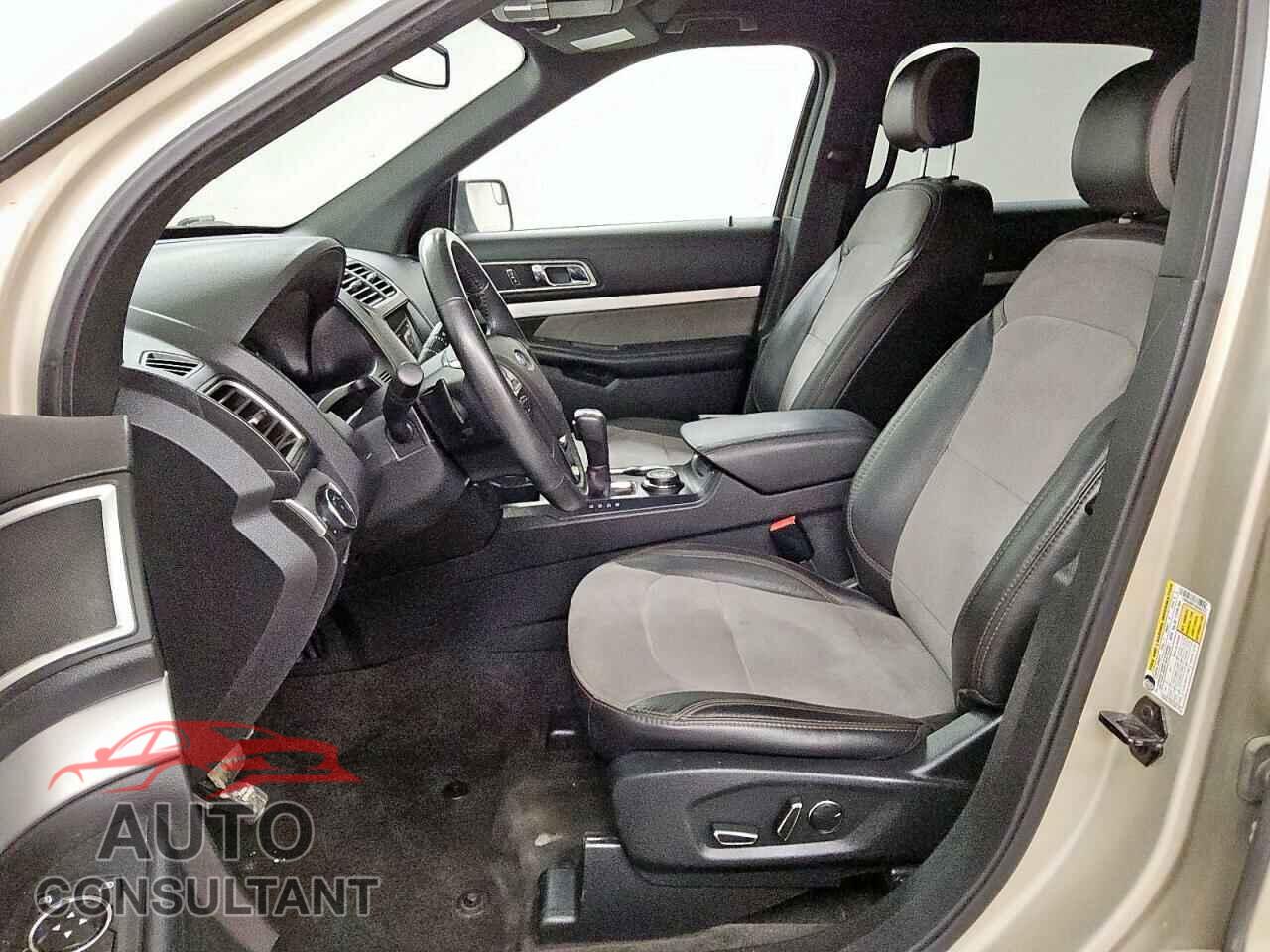 FORD EXPLORER 2017 - 1FM5K8DH1HGD65221