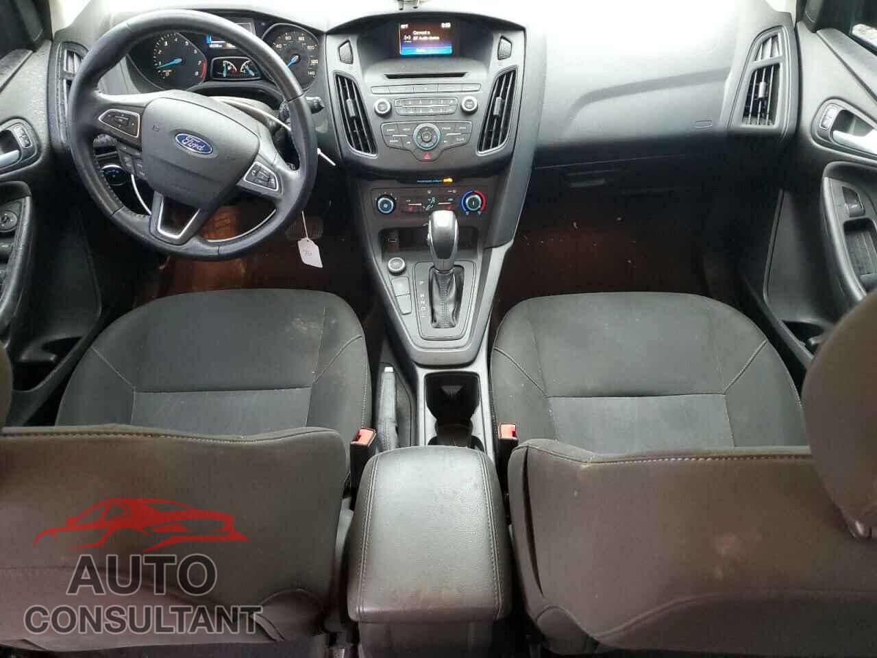 FORD FOCUS 2015 - 1FADP3K25FL251106