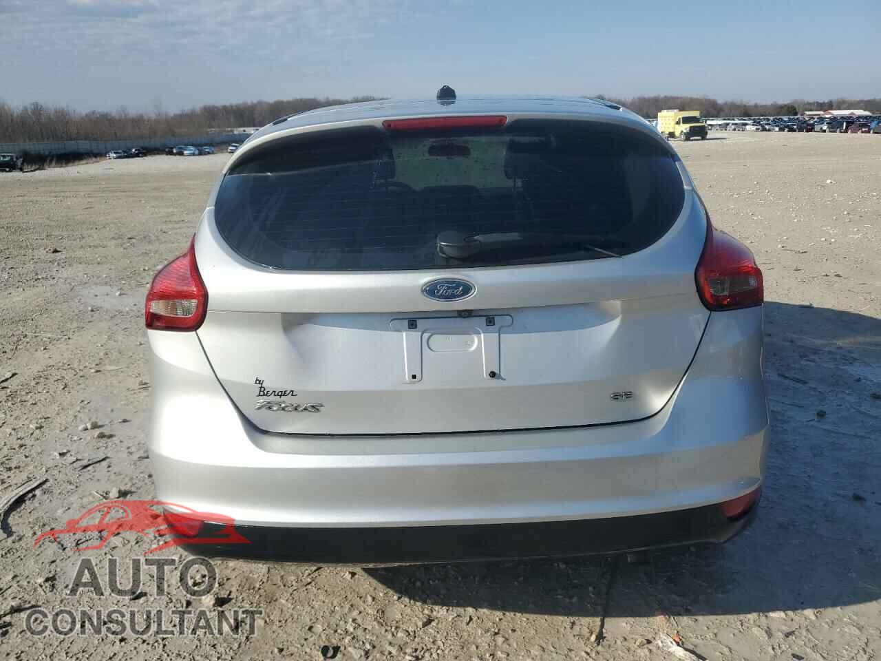 FORD FOCUS 2018 - 1FADP3K27JL250340