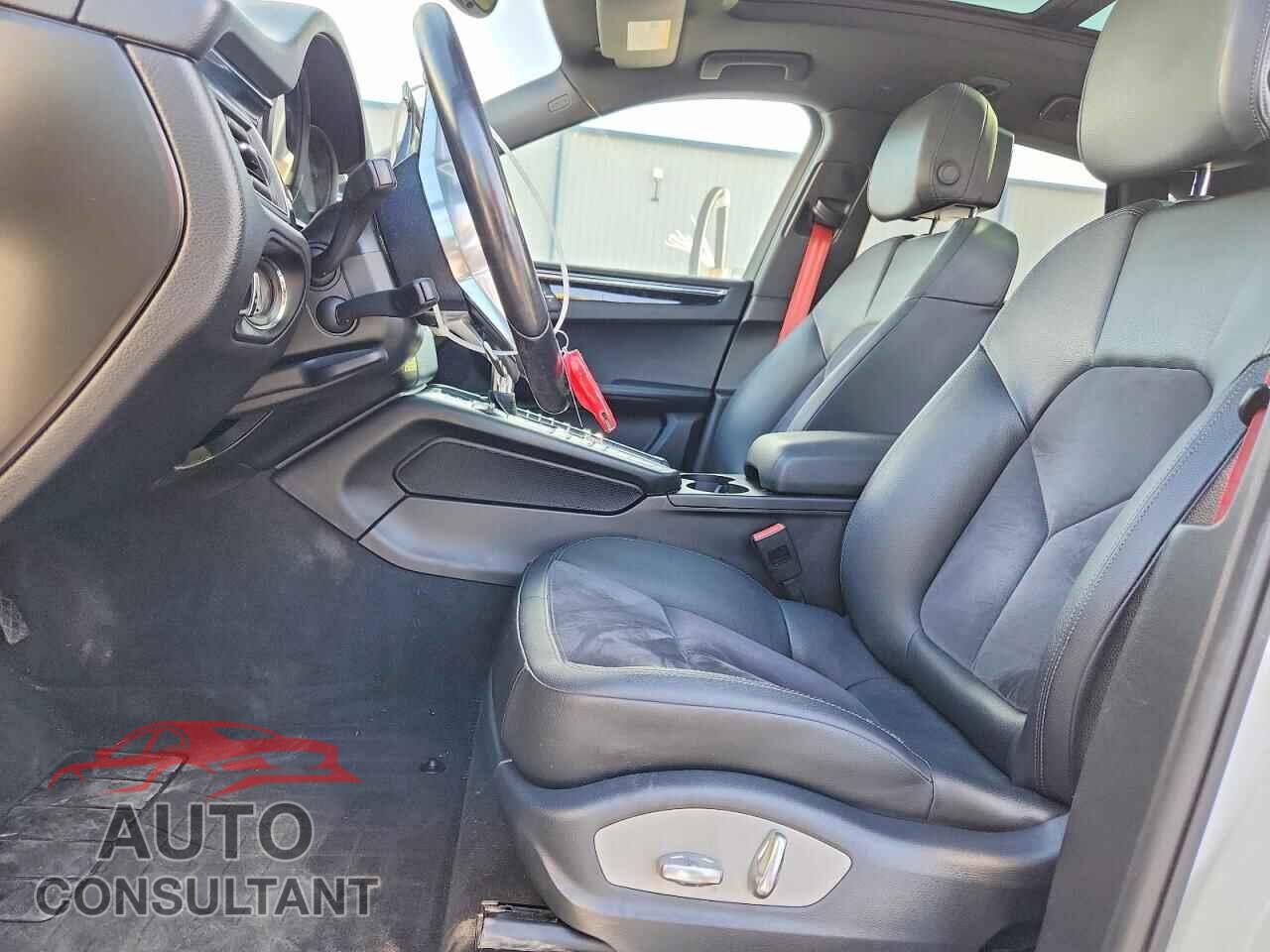 PORSCHE MACAN 2015 - WP1AB2A52FLB69138