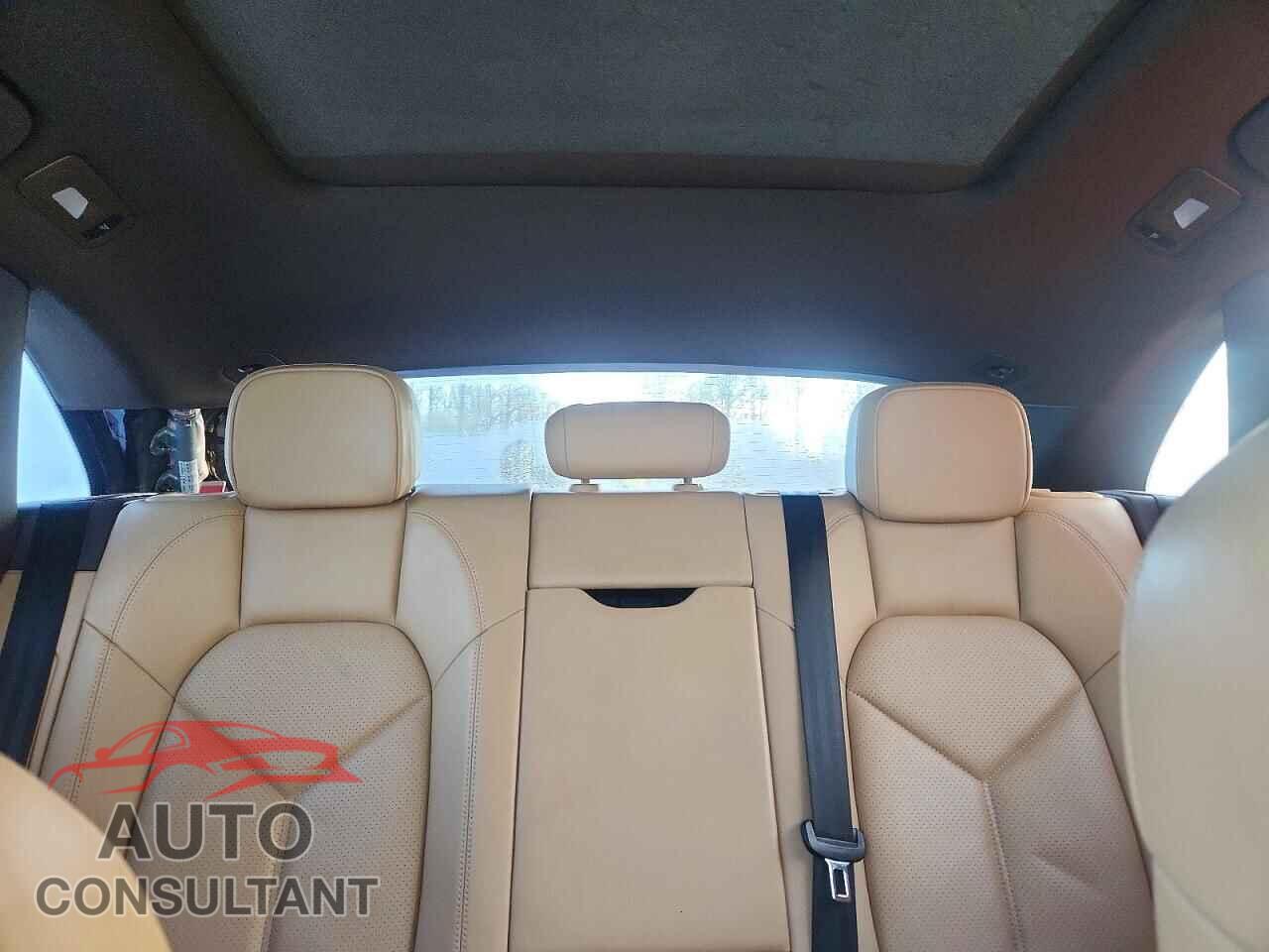 PORSCHE MACAN 2016 - WP1AB2A56GLB50089