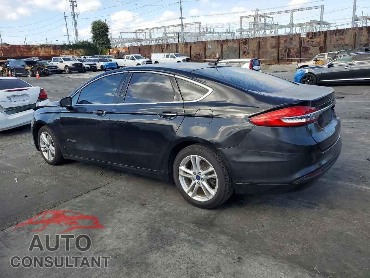FORD FUSION 2018 - 3FA6P0LU3JR117549