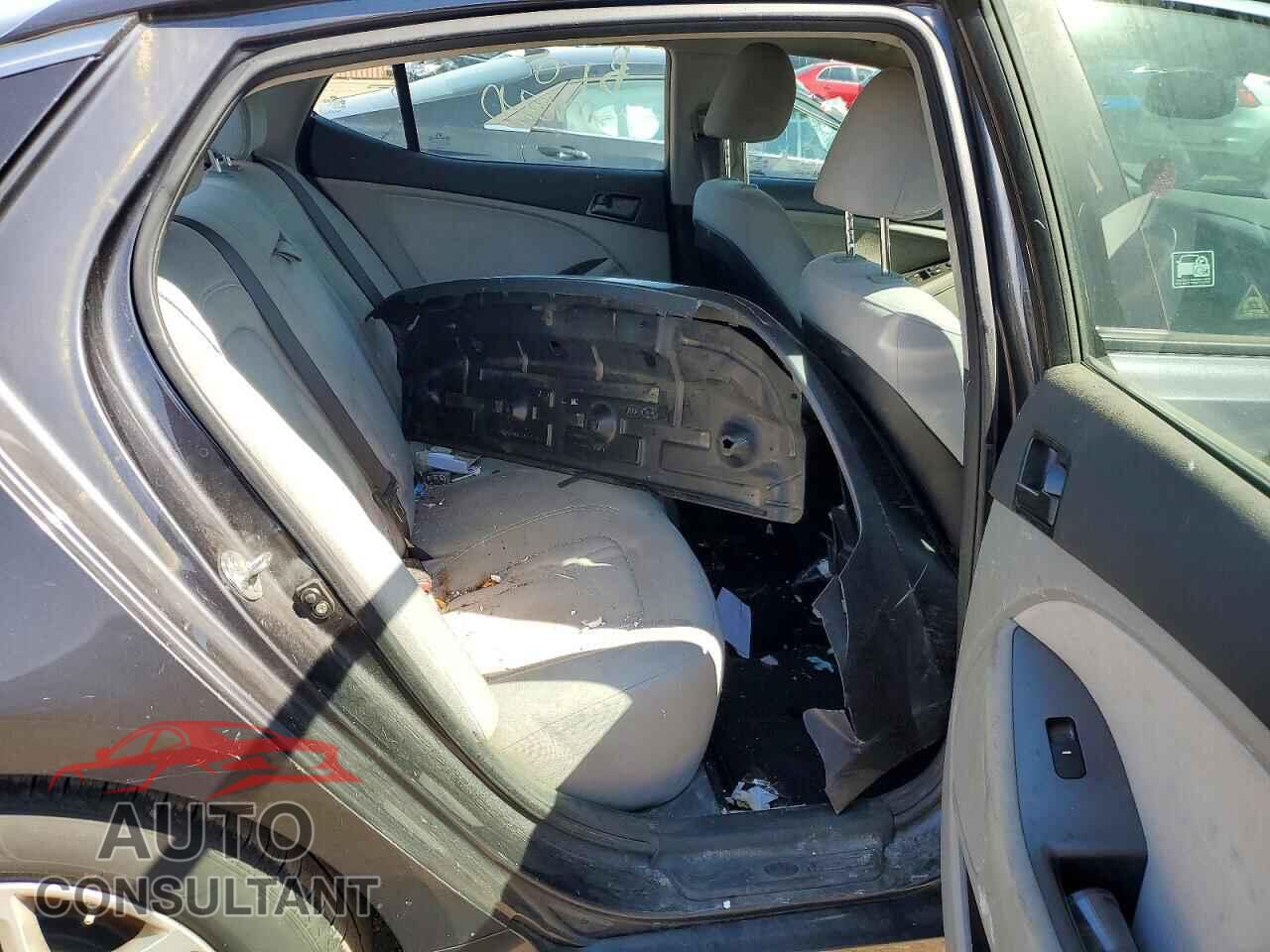 KIA OPTIMA 2011 - KNAGM4A77B5097089