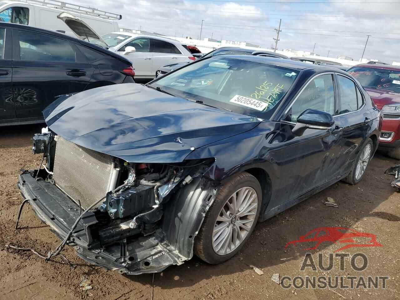 TOYOTA CAMRY 2019 - 4T1B11HK2KU681433
