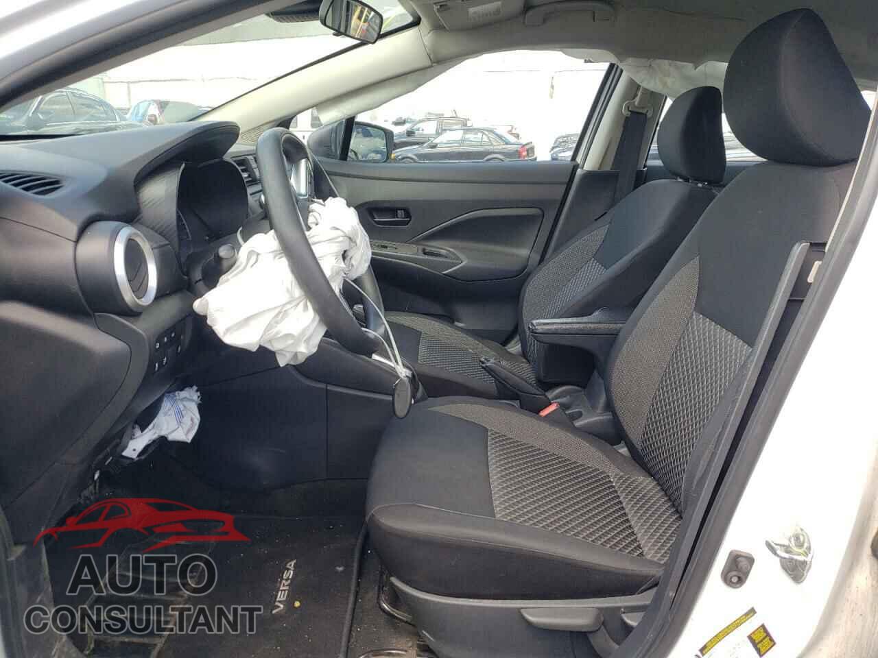 NISSAN VERSA 2020 - 3N1CN8DV0LL816803
