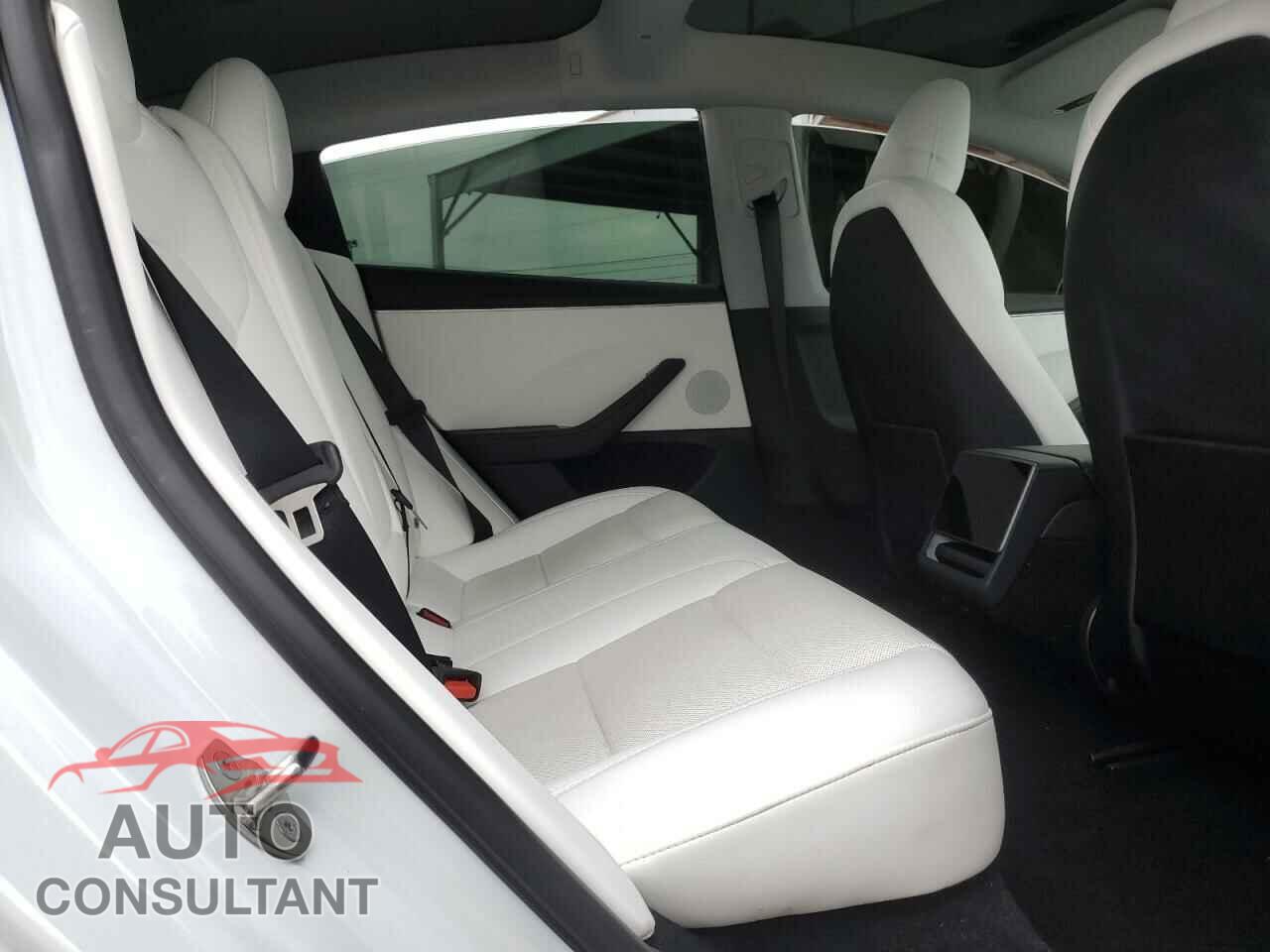 TESLA MODEL 3 2024 - 5YJ3E1EA9RF848673