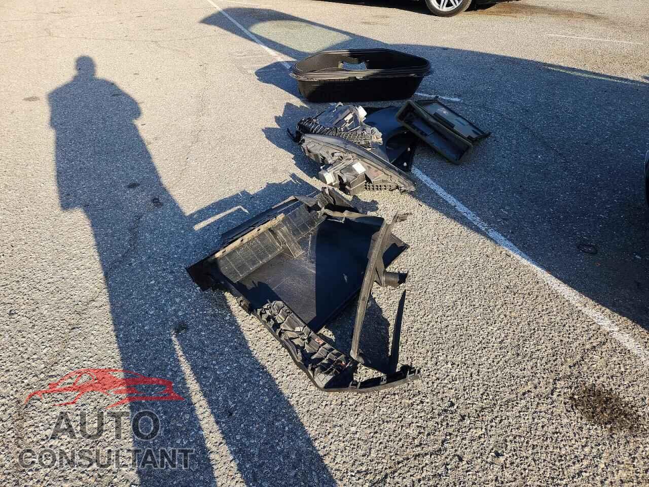 TESLA MODEL S 2023 - 5YJSA1E59PF516191
