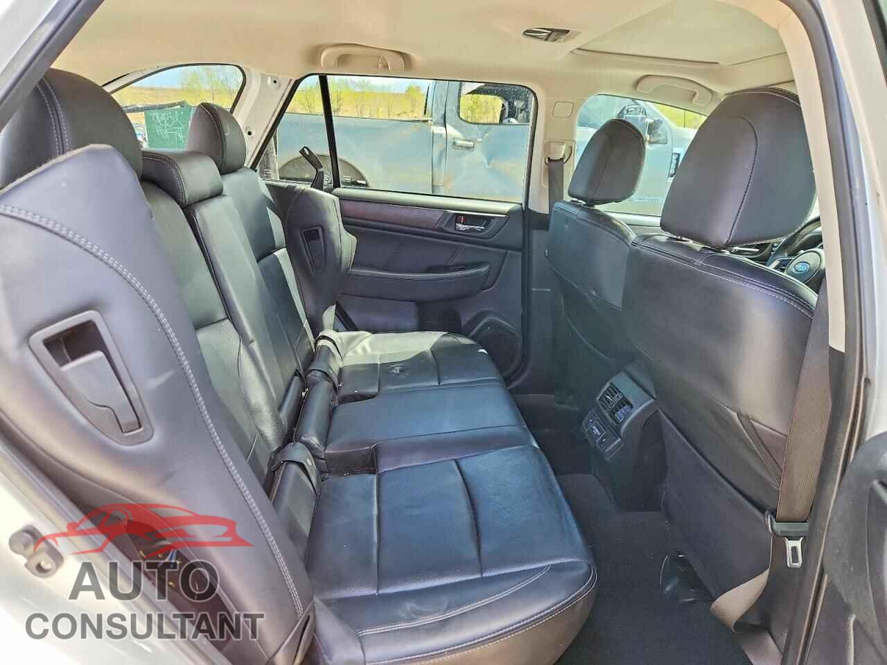 SUBARU OUTBACK 2018 - 4S4BSANC2J3307533