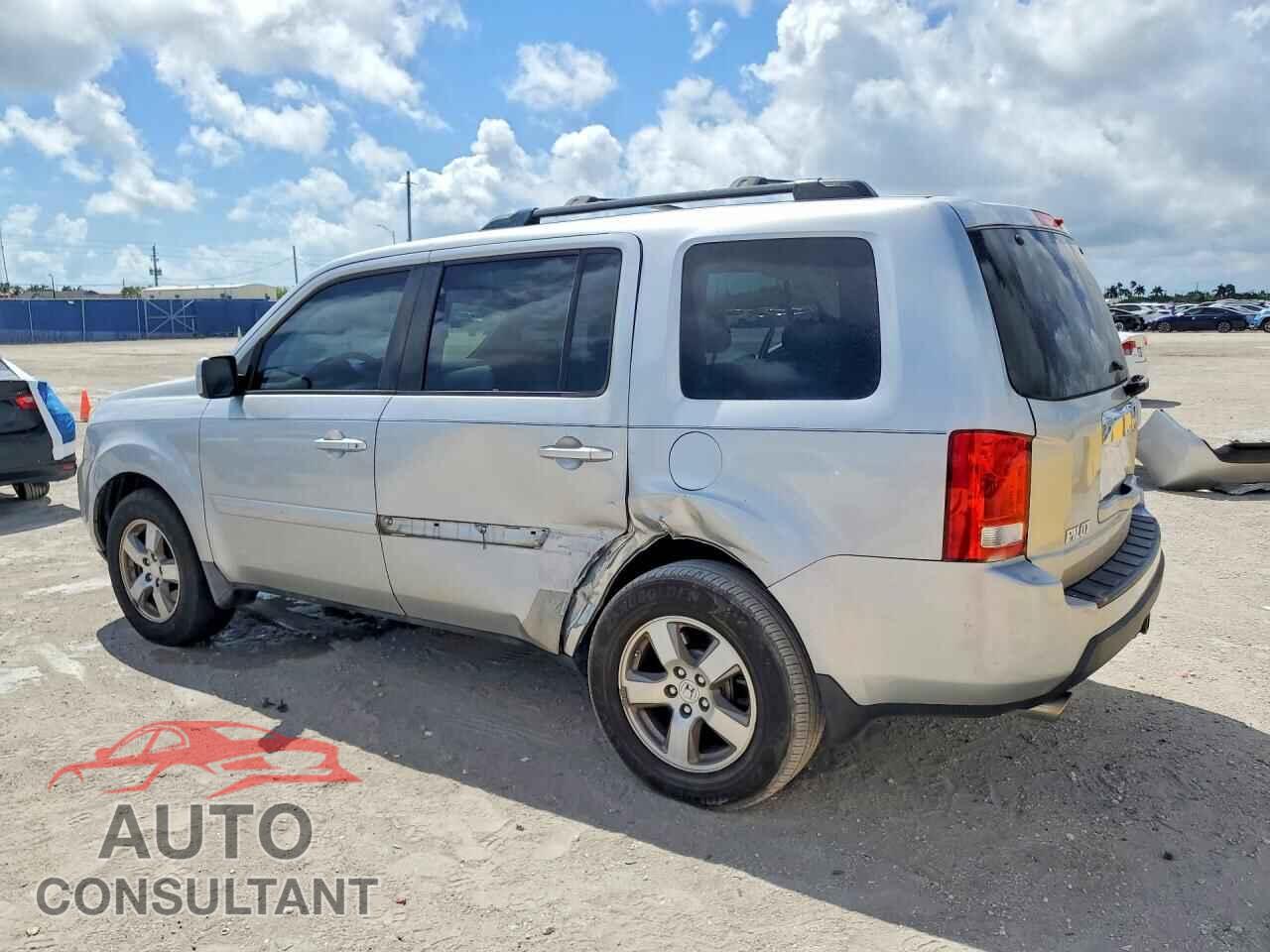 HONDA PILOT 2010 - 5FNYF3H50AB018309