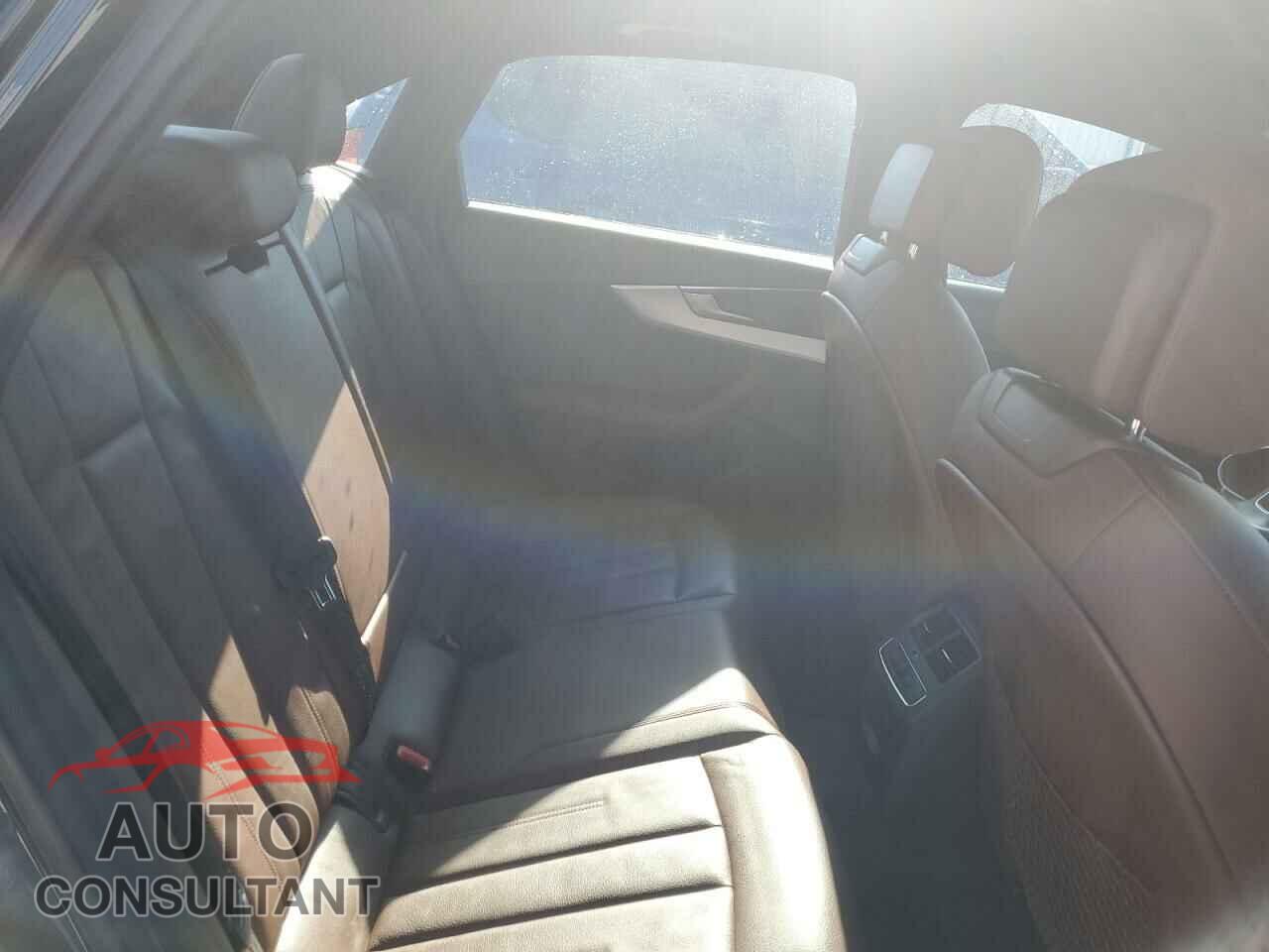 AUDI A4 2018 - WAULMAF4XJA033808