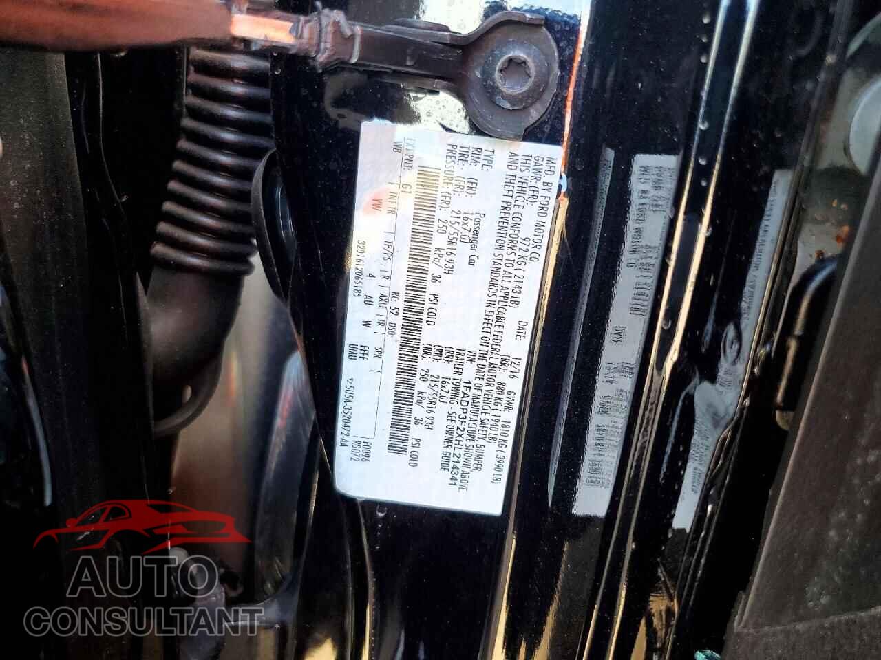 FORD FOCUS 2017 - 1FADP3F2XHL214341