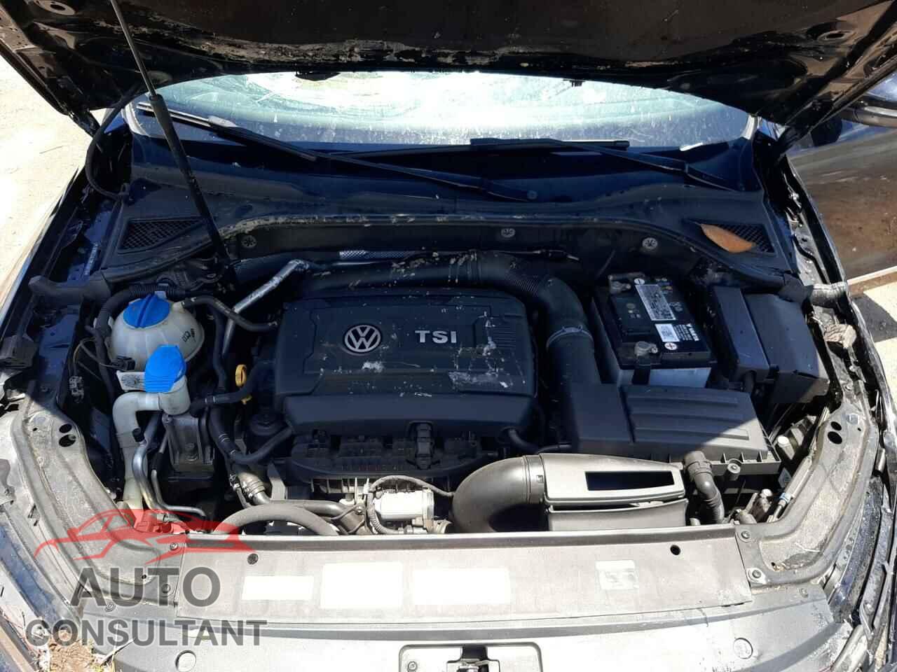 VOLKSWAGEN PASSAT 2017 - 1VWDT7A33HC058010