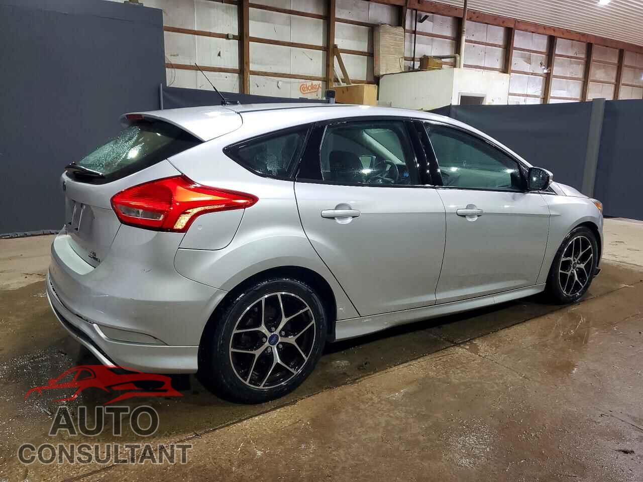 FORD FOCUS 2016 - 1FADP3K23GL208109