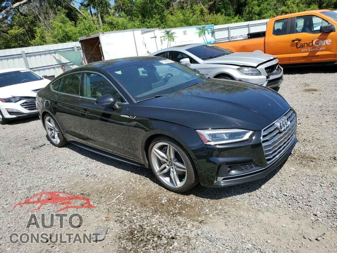AUDI A5 2018 - WAUFNCF57JA008007