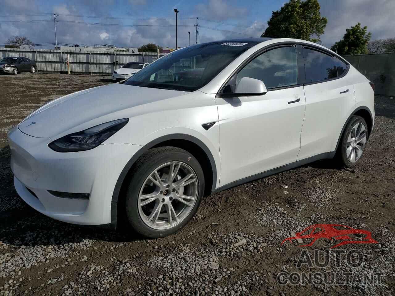 TESLA MODEL Y 2023 - 7SAYGDEE0PA037829