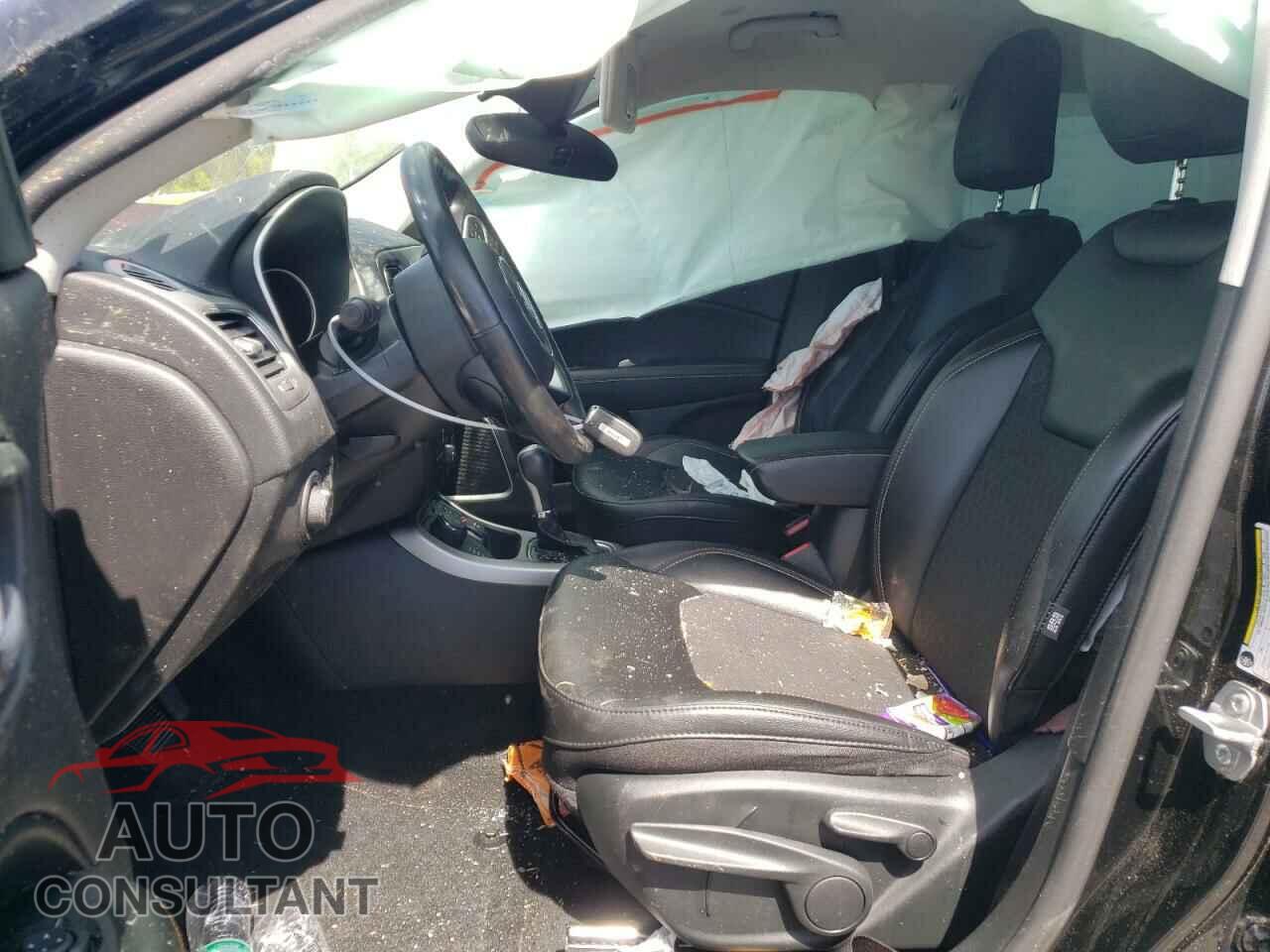 JEEP COMPASS 2019 - 3C4NJDBB4KT846856