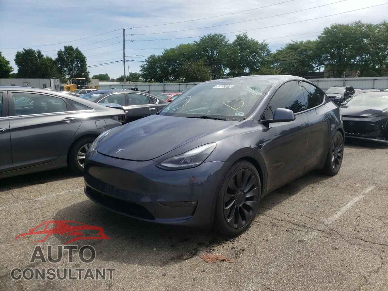 TESLA MODEL Y 2021 - 5YJYGDEF0MF252583