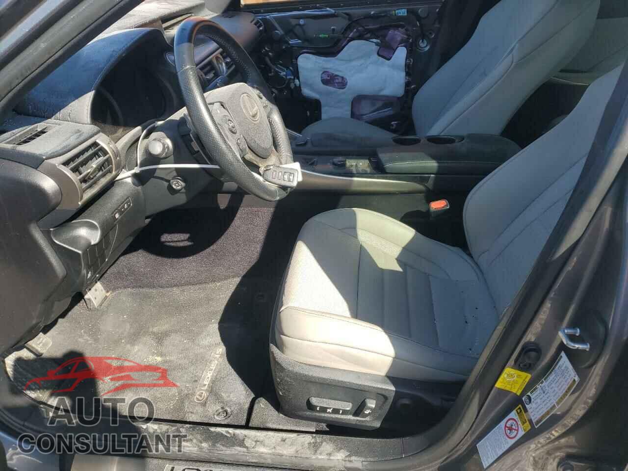 LEXUS IS 2014 - JTHBE1D25E5003240