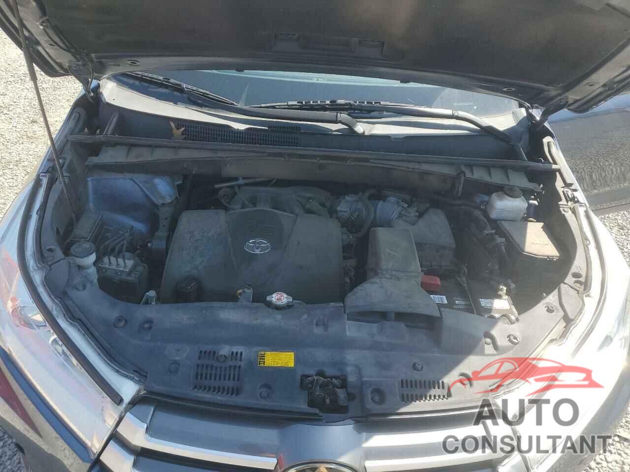 TOYOTA HIGHLANDER 2019 - 5TDJZRFH1KS991950