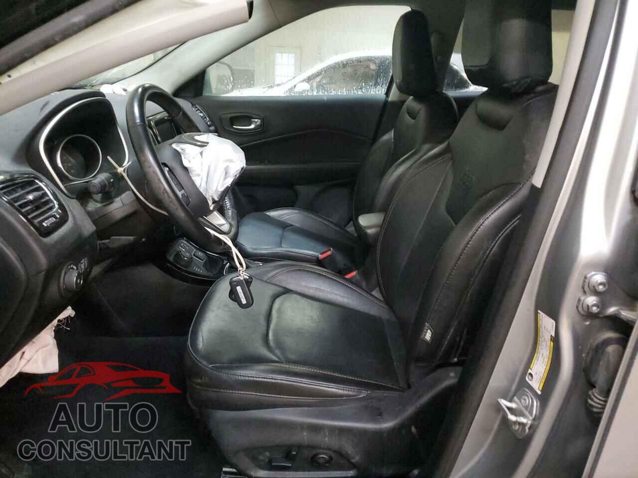 JEEP COMPASS 2020 - 3C4NJDCB6LT223349