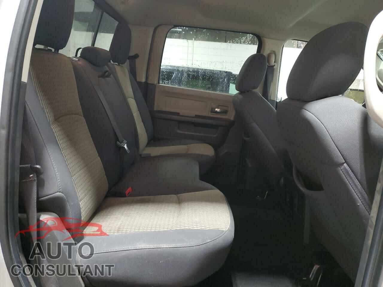 DODGE RAM 1500 2012 - 1C6RD7LT2CS310645