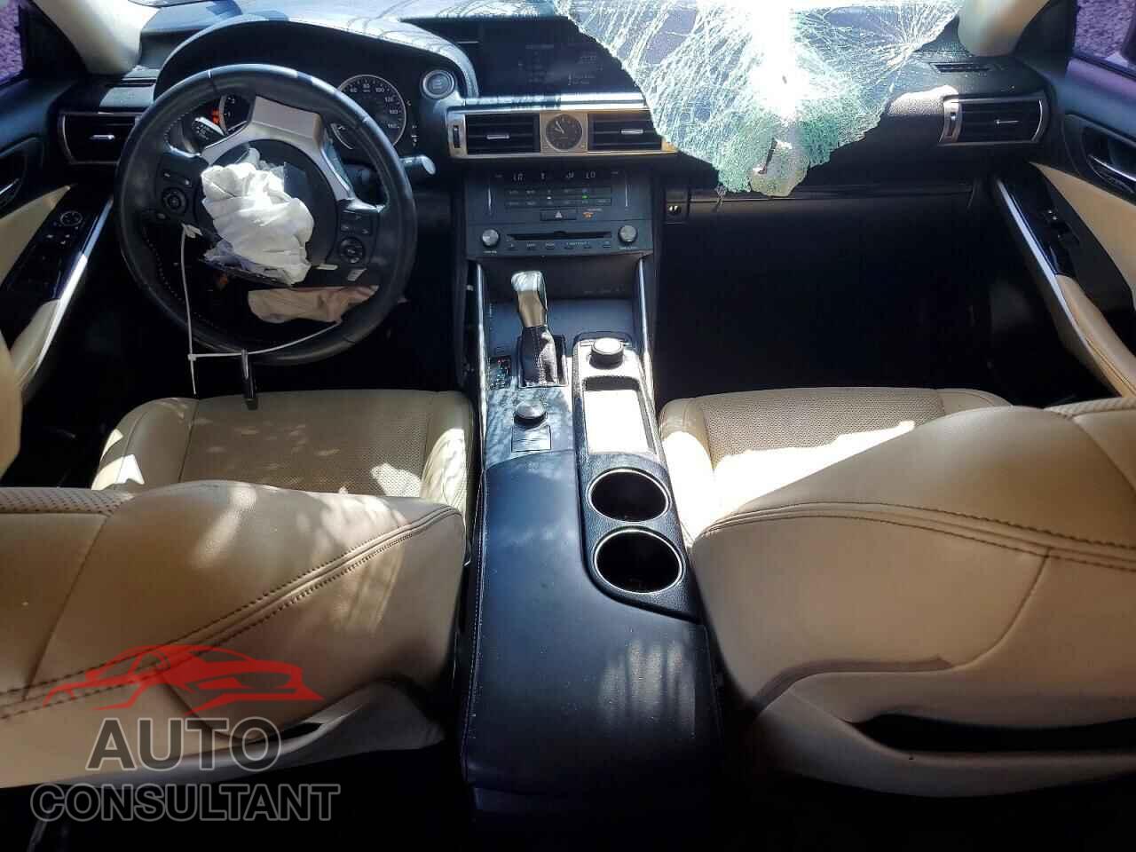 LEXUS IS 2015 - JTHBF1D20F5049024