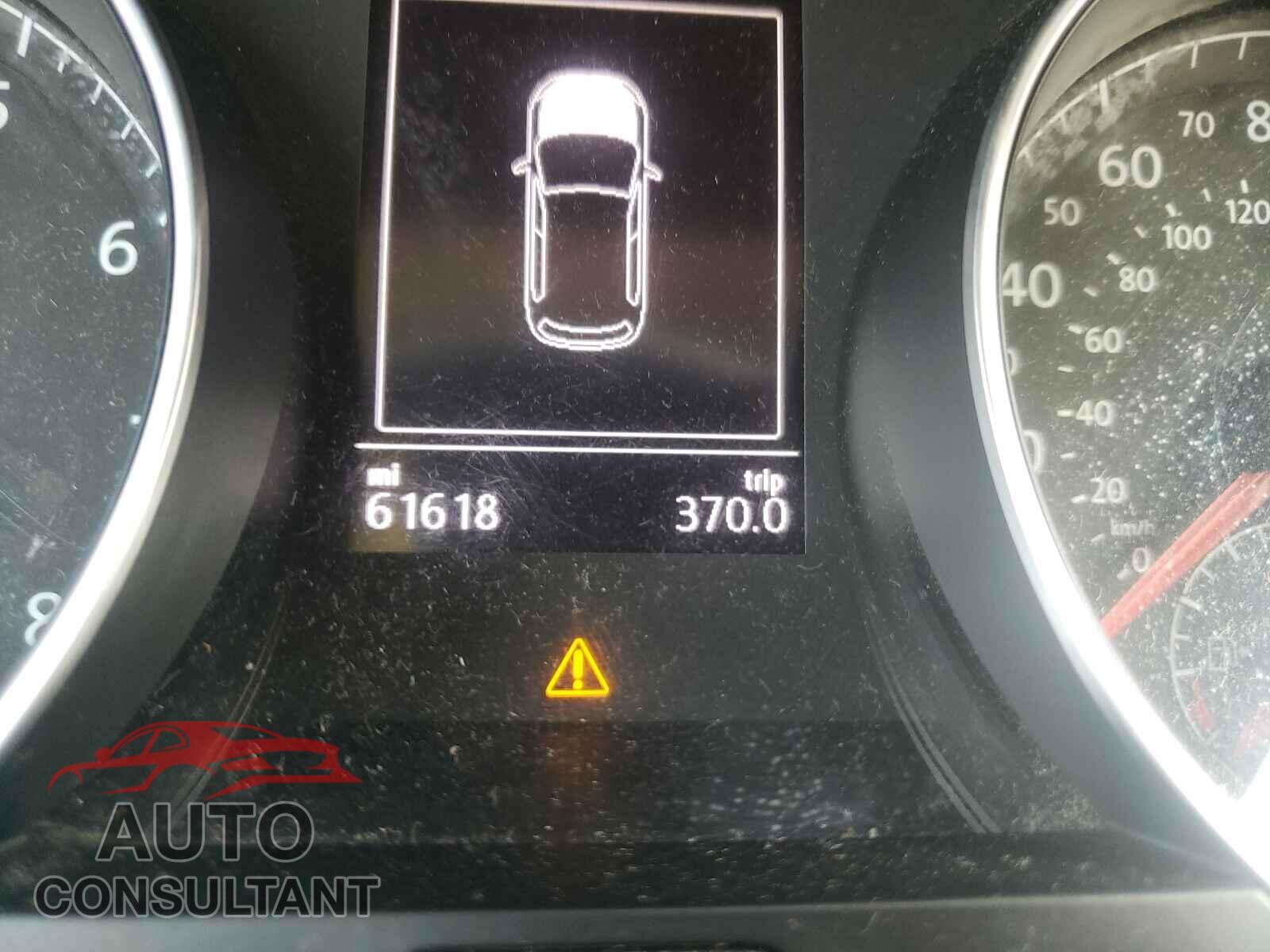 VOLKSWAGEN GOLF 2017 - 3VW217AUXHM018267