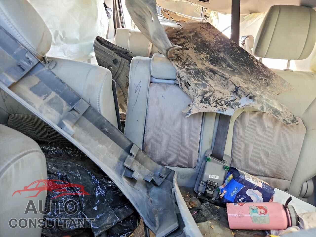 HONDA PILOT 2015 - 5FNYF3H33FB030248