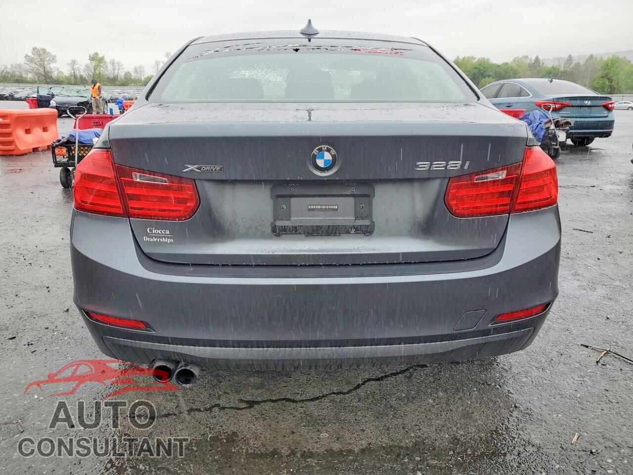 BMW 3 SERIES 2013 - WBA3B5G56DNS04863