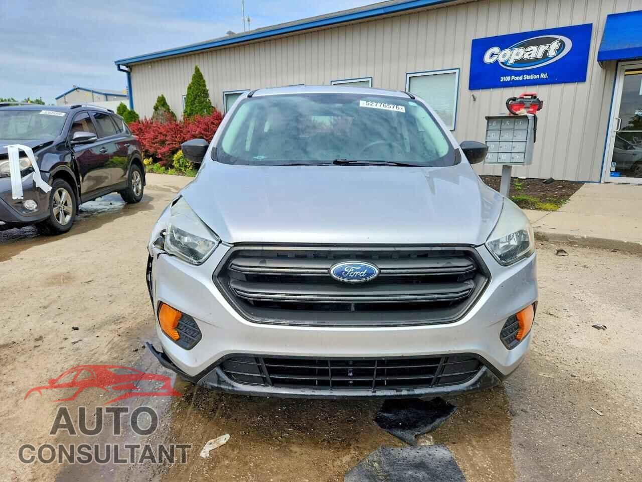 FORD ESCAPE 2017 - 1FMCU0F70HUB98942