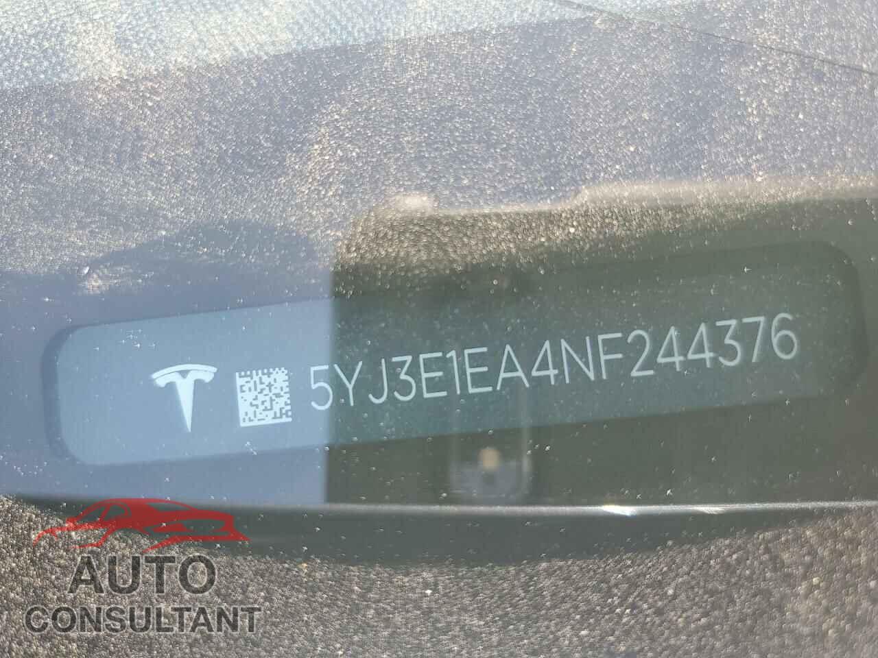 TESLA MODEL 3 2022 - 5YJ3E1EA4NF244376