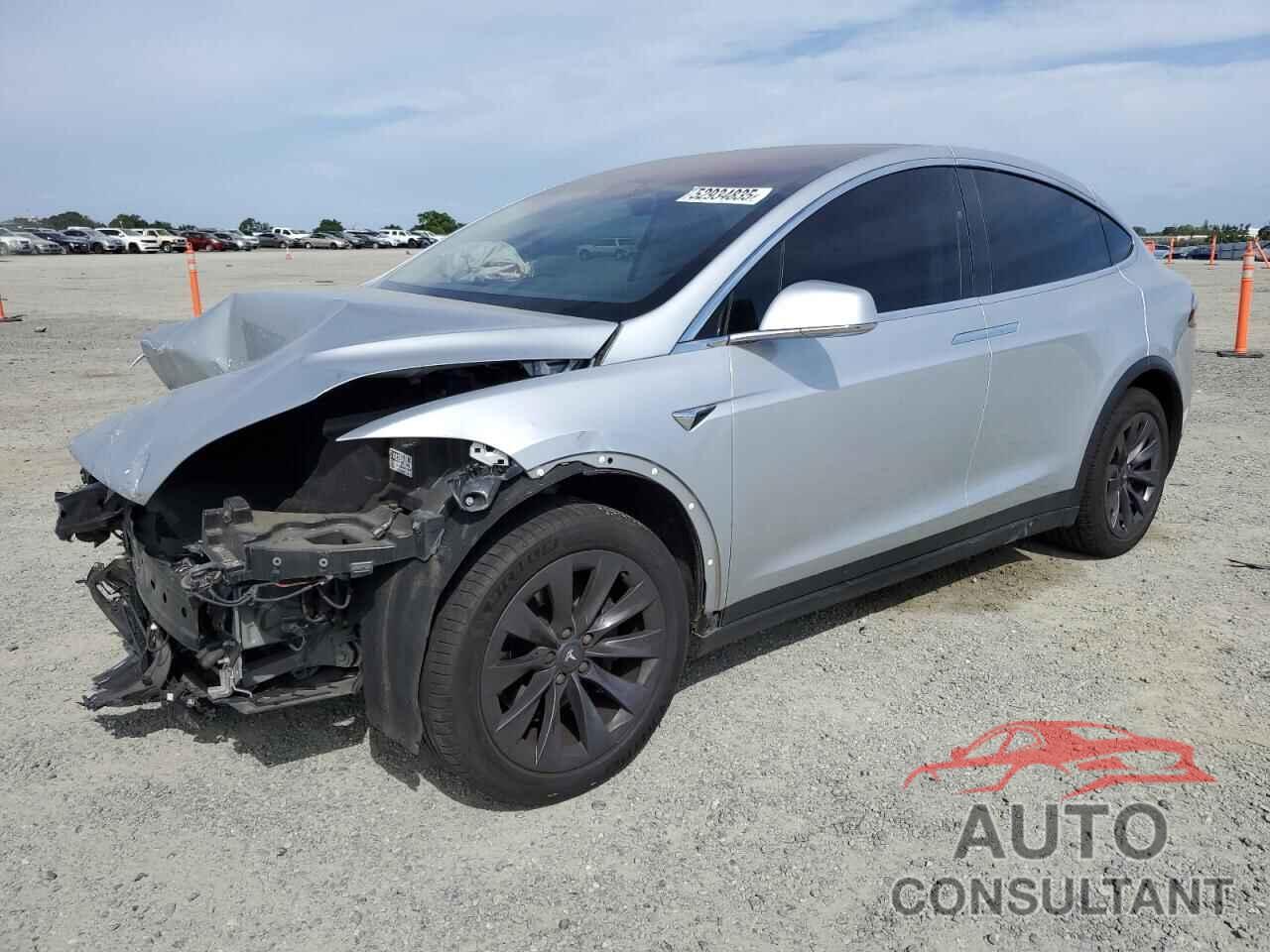 TESLA MODEL X 2018 - 5YJXCBE2XJF104526