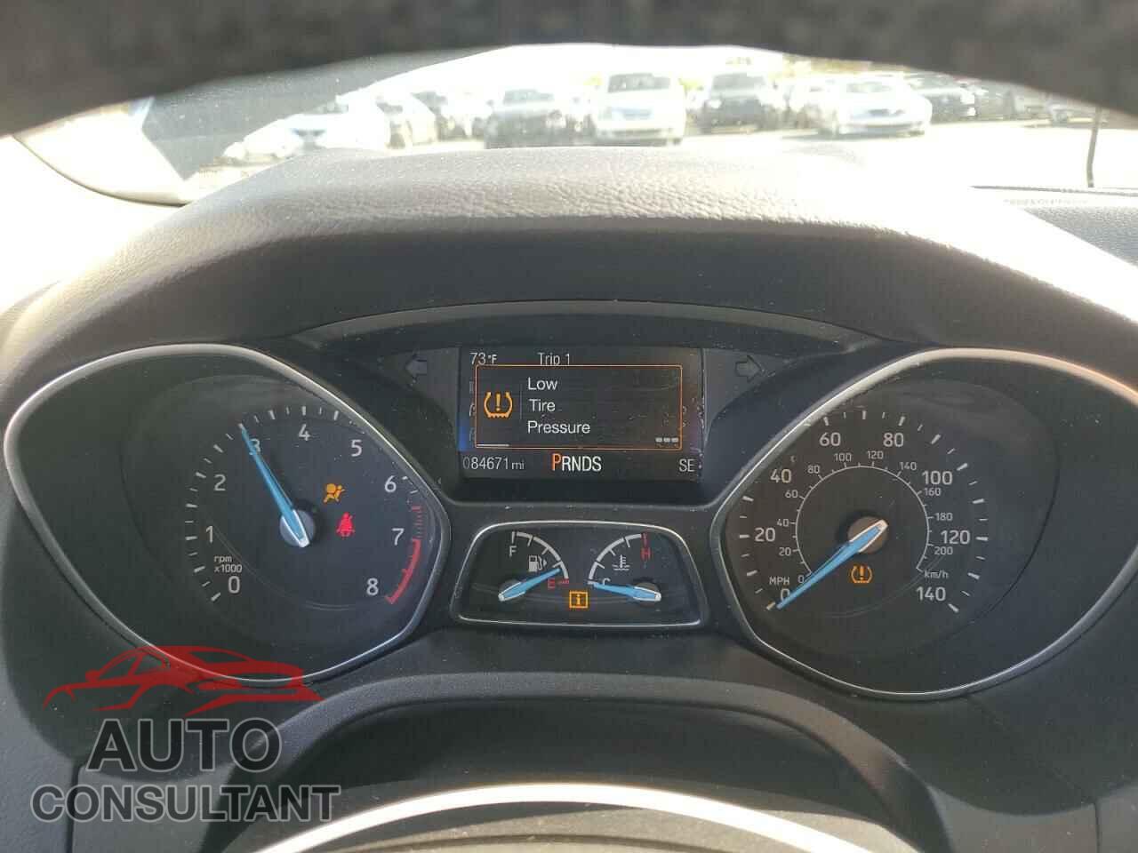 FORD FOCUS 2015 - 1FADP3J20FL322228