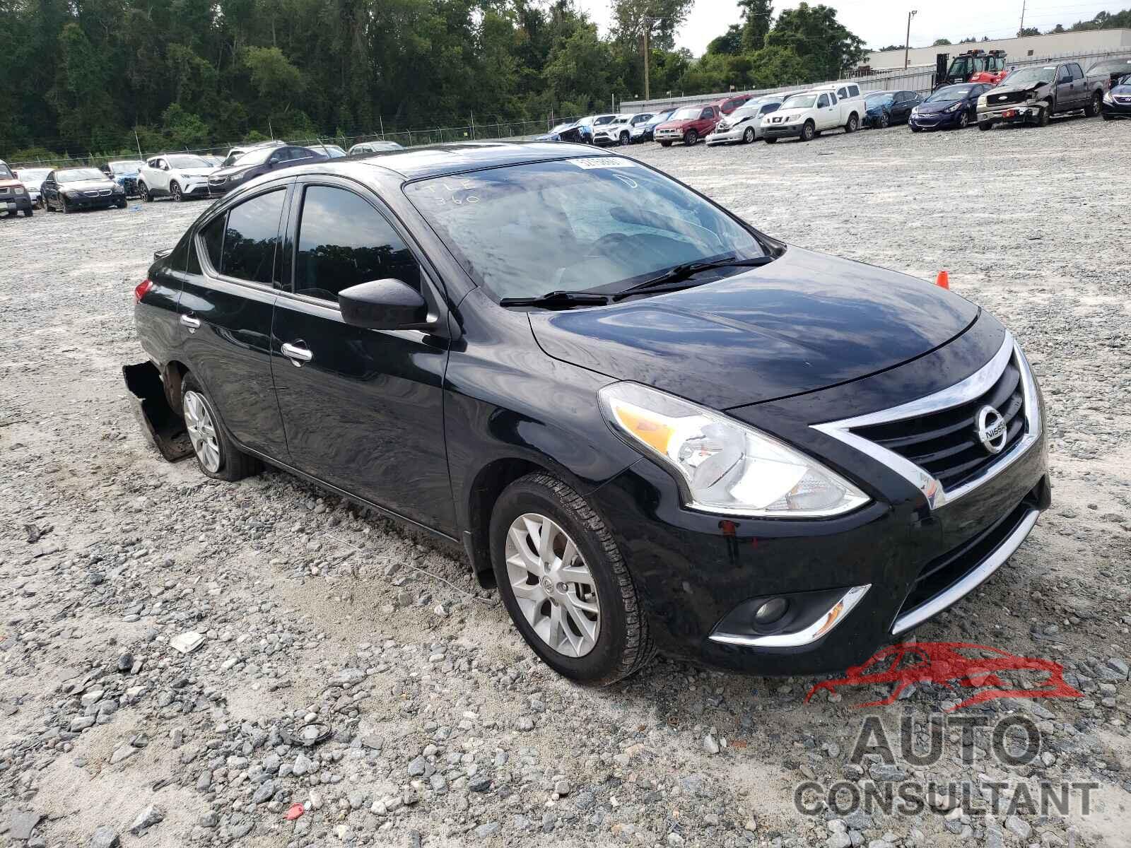 NISSAN VERSA 2018 - 3N1CN7APXJL884300