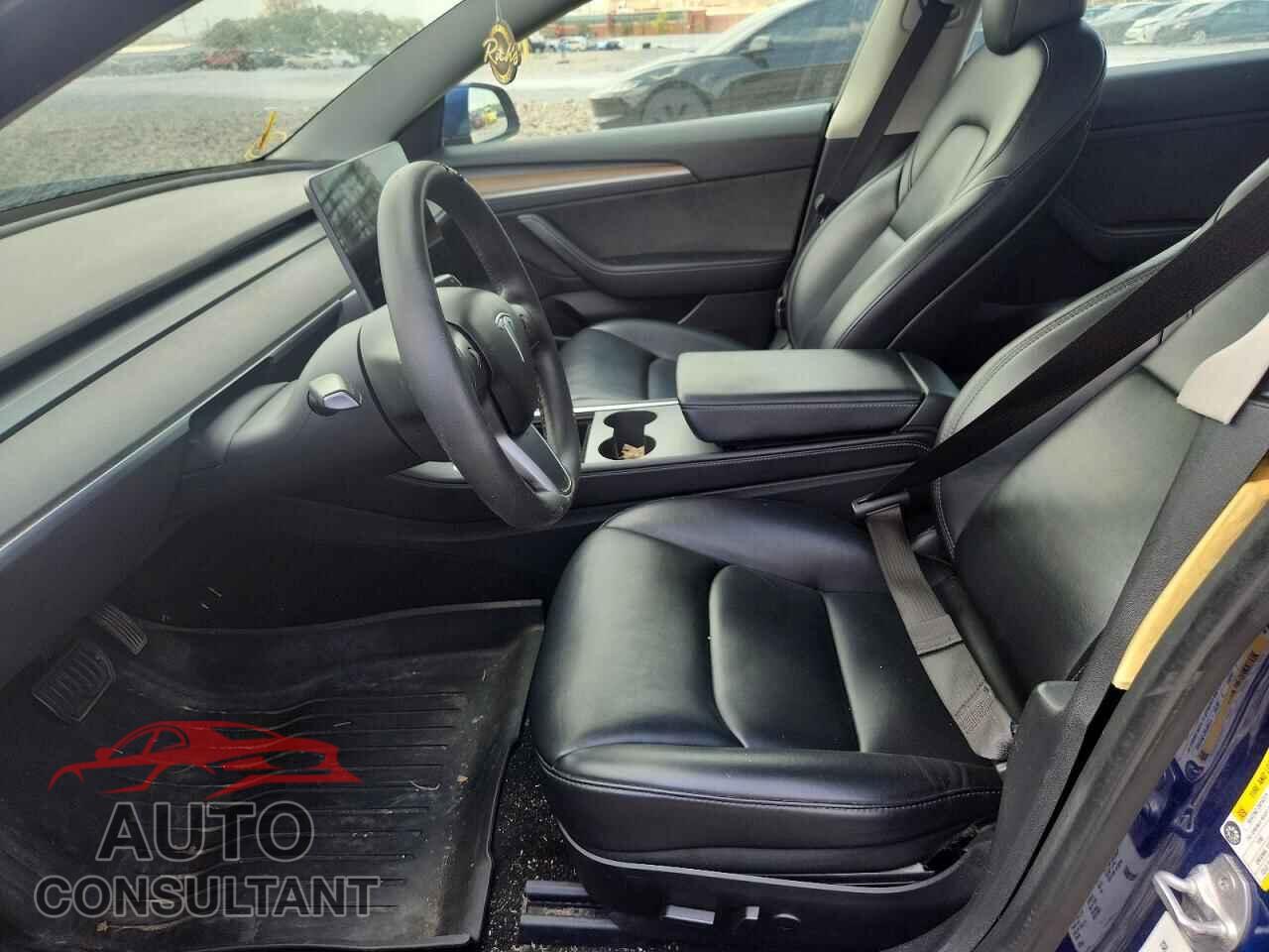 TESLA MODEL 3 2021 - 5YJ3E1EB1MF087008