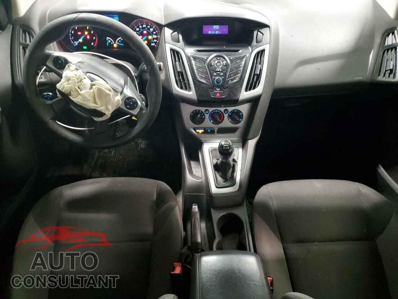 FORD FOCUS 2012 - 1FAHP3F24CL133247