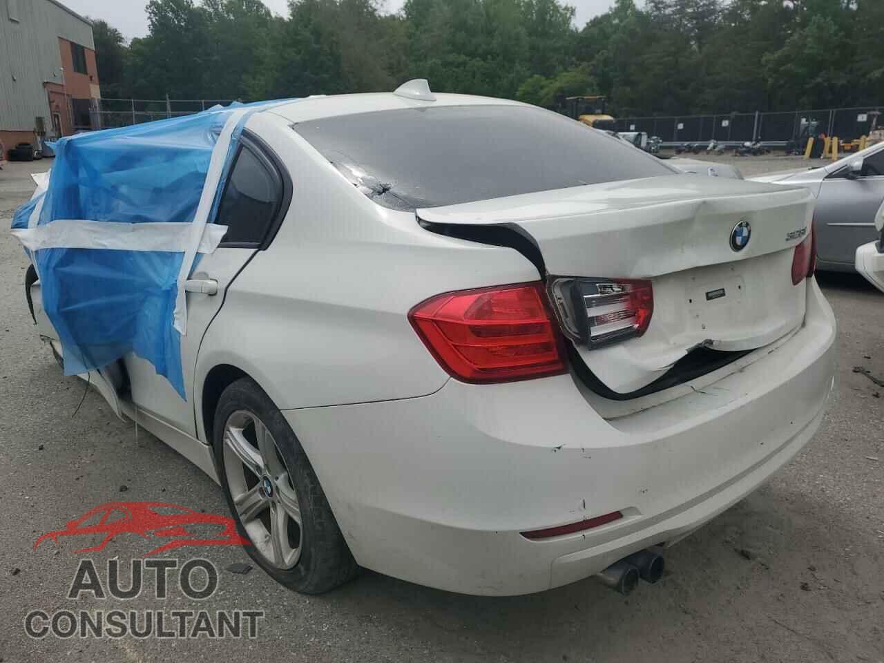 BMW 3 SERIES 2012 - WBA3C1C51CF433150