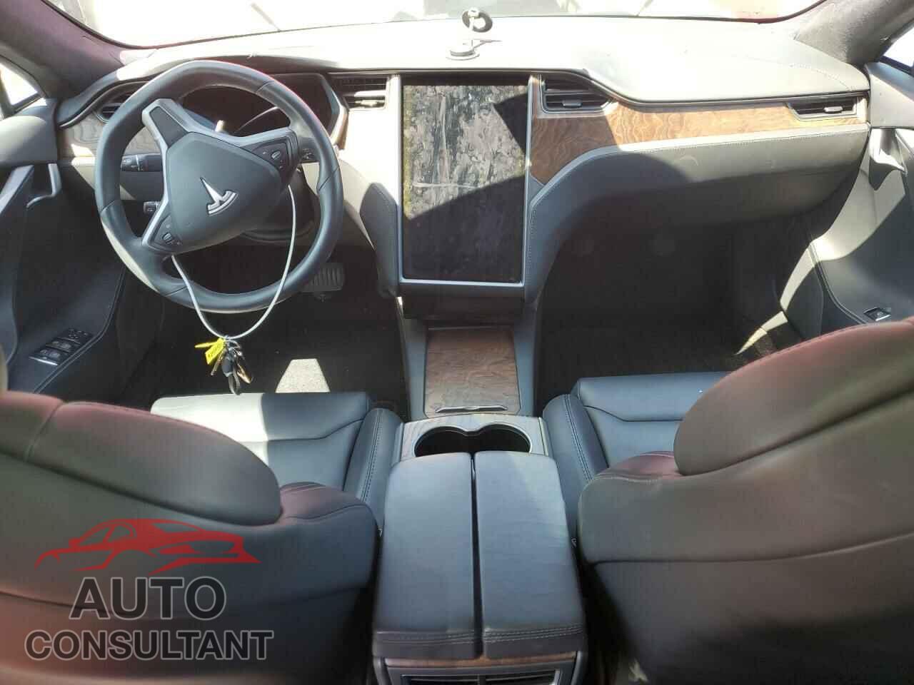 TESLA MODEL S 2018 - 5YJSA1E20JF297943