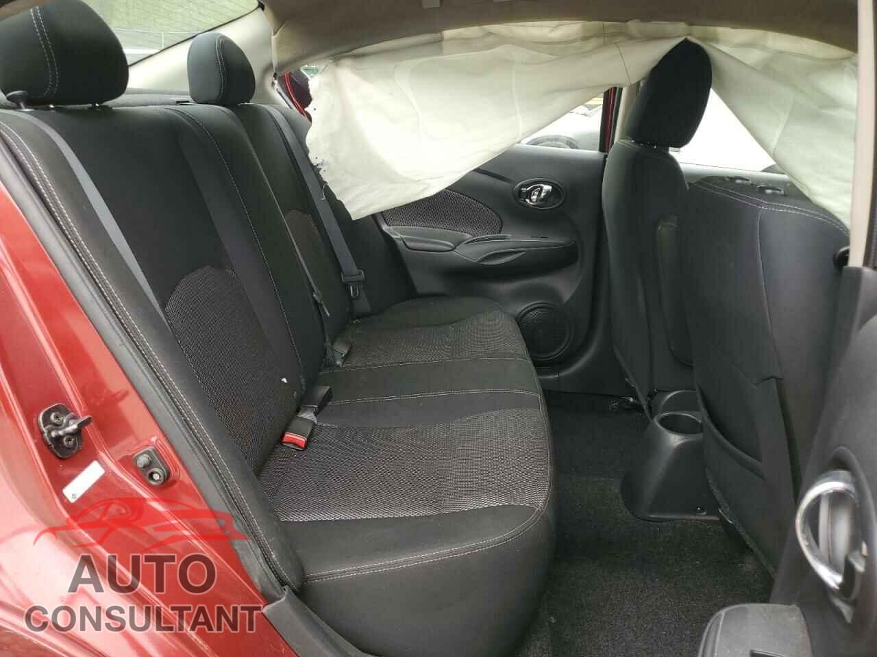 NISSAN VERSA 2019 - 3N1CN7AP3KL820925
