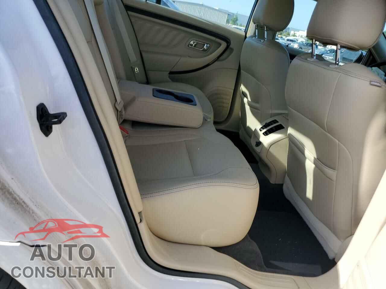 FORD TAURUS 2015 - 1FAHP2F80FG145567