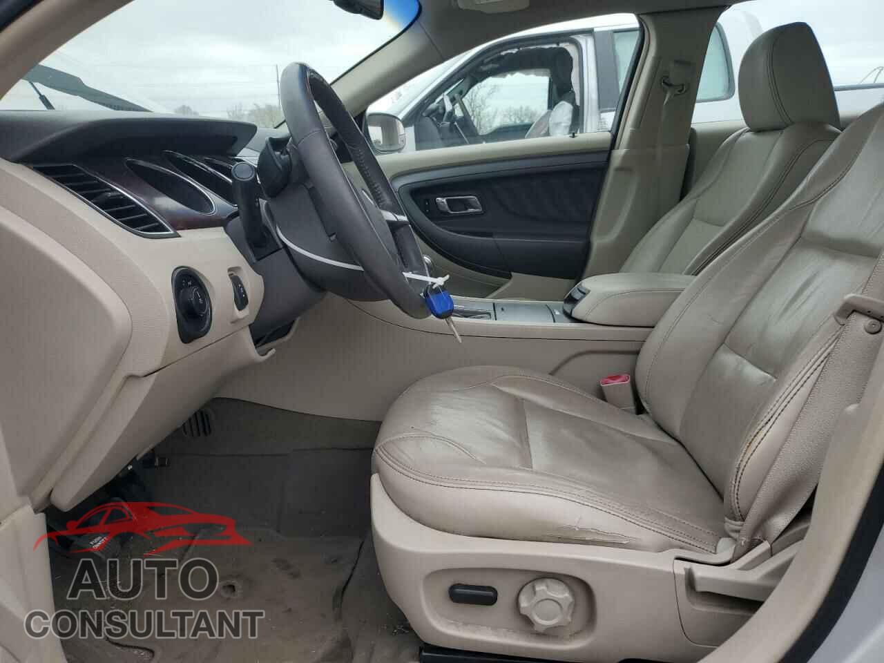 FORD TAURUS 2010 - 1FAHP2EW2AG170317