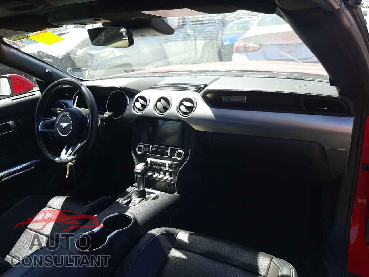 FORD MUSTANG 2021 - 1FATP8UH0M5120189