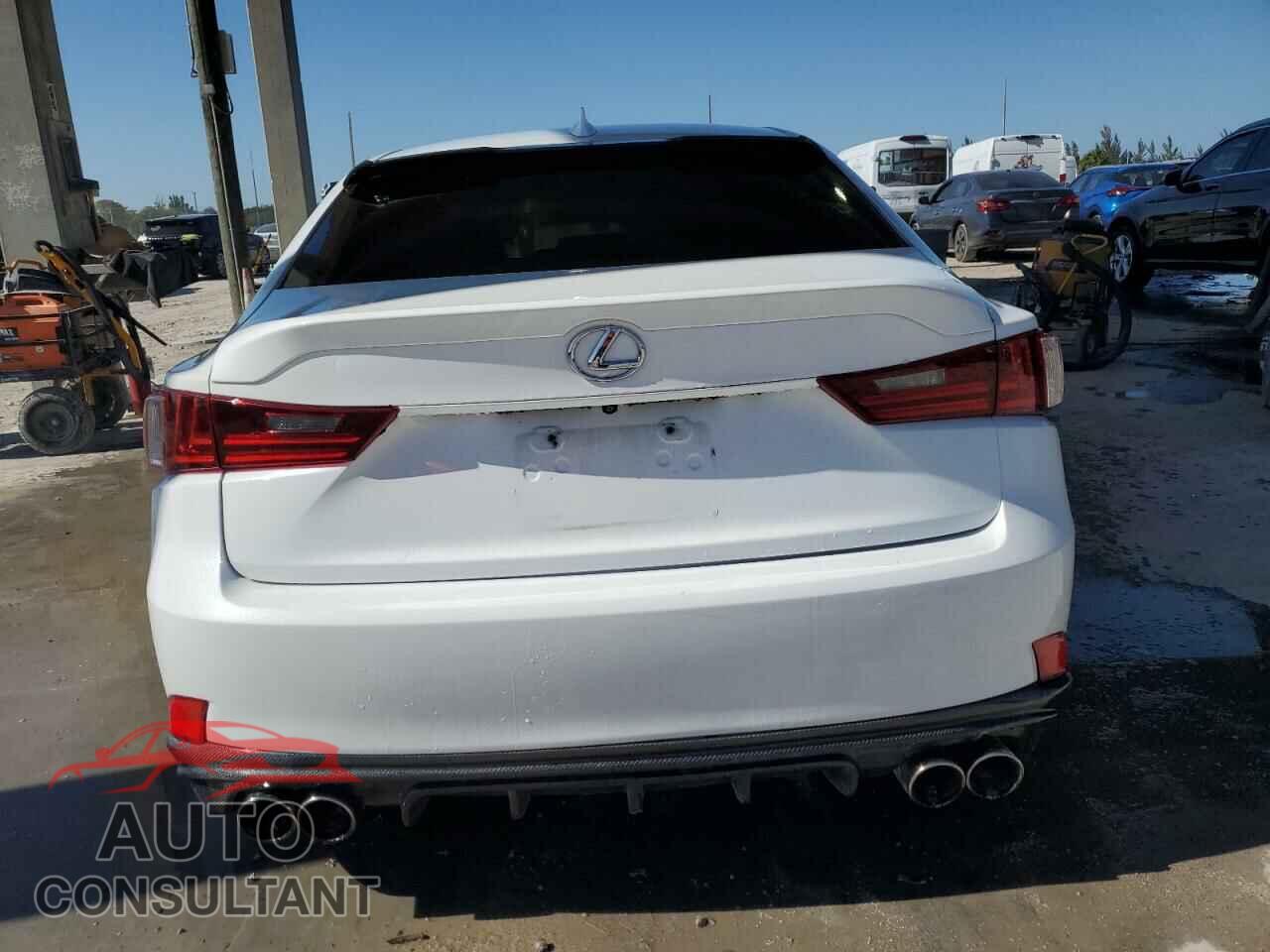 LEXUS IS 2015 - JTHBF1D21F5082260