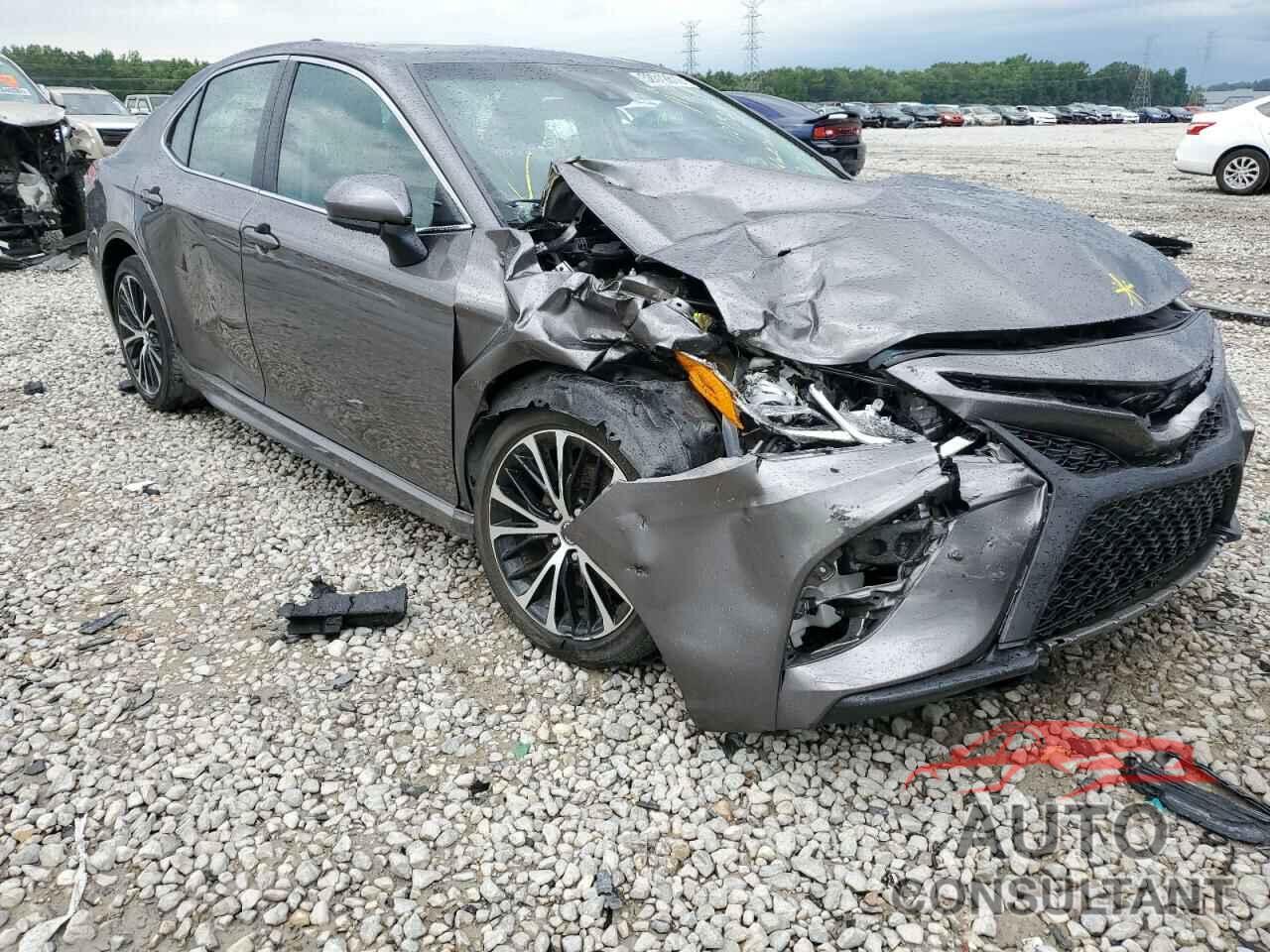 TOYOTA CAMRY 2018 - 4T1B11HKXJU101327